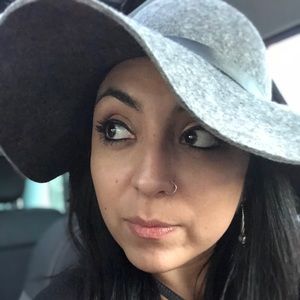 Meet your Posher, Chelsey